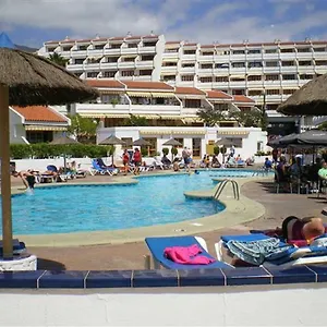 https://garden-city-san-eugenio.adeje-hotels.com