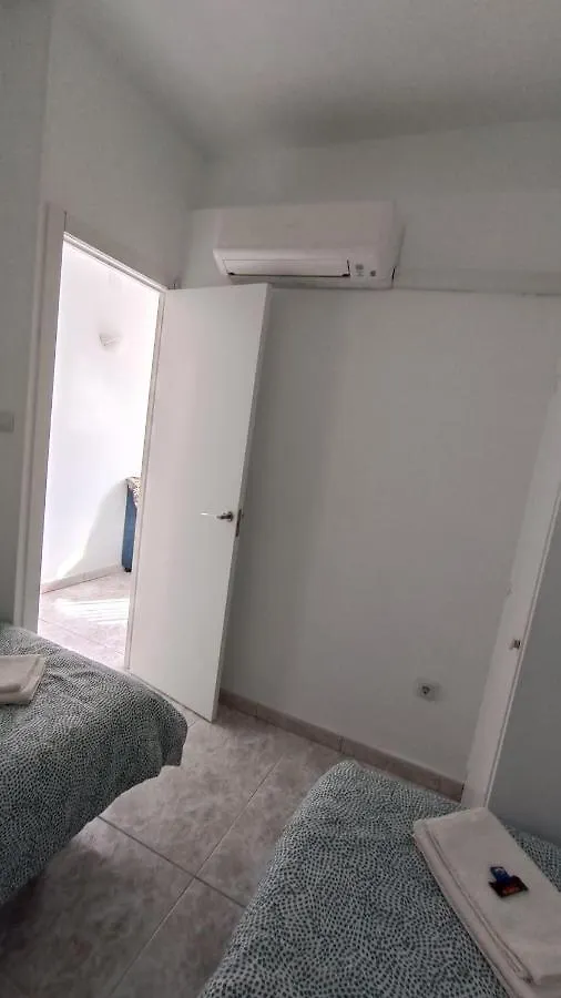 Apartamento Blancomar 토레몰리노스 아파트